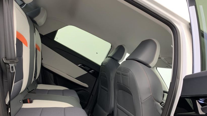 Aperçu du véhicule : ELECTRIC 64KWH - 150 KW 2WD LUXURY