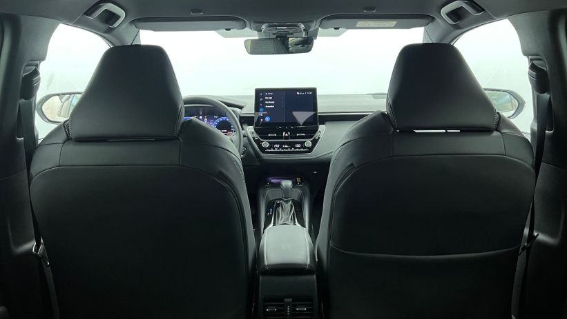 Aperçu du véhicule : Hybride 178ch Design Gris Dynamic avec 2250€ d'équipements inclus