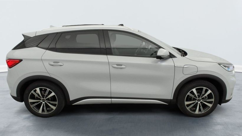 Aperçu du véhicule : 60 5 kWh 204 ch Design