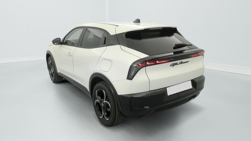 Aperçu du véhicule : 1.2 Ibrida 145 ch e-DCT6 Ti