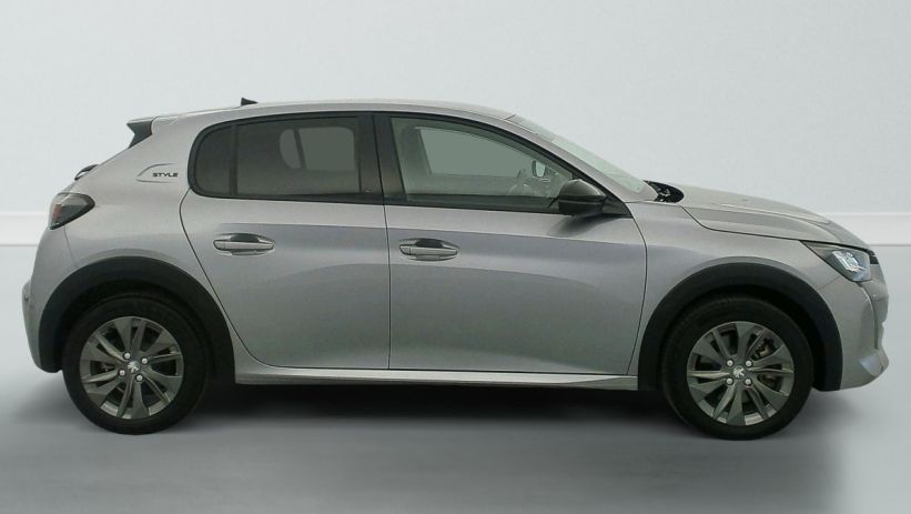 Aperçu du véhicule : 50 KWH 136CH STYLE