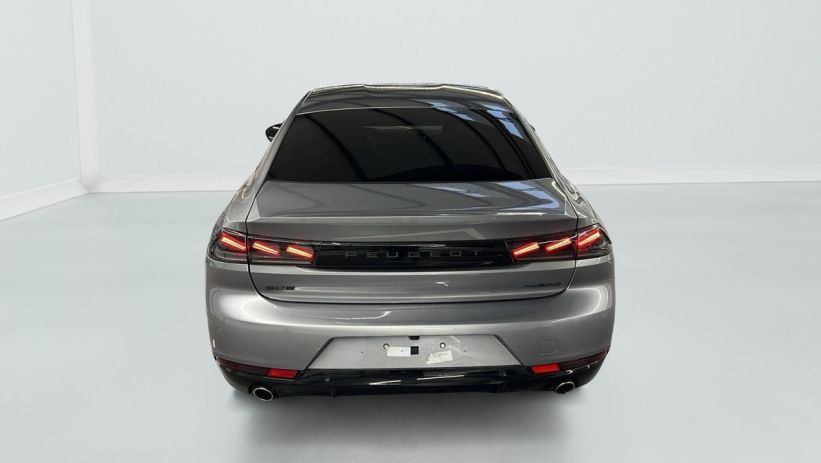 Aperçu du véhicule : Hybrid 225 e-EAT8 Allure