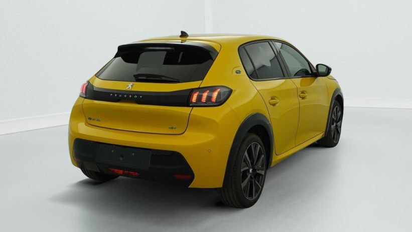 Aperçu du véhicule : 50 KWH 136CH GT