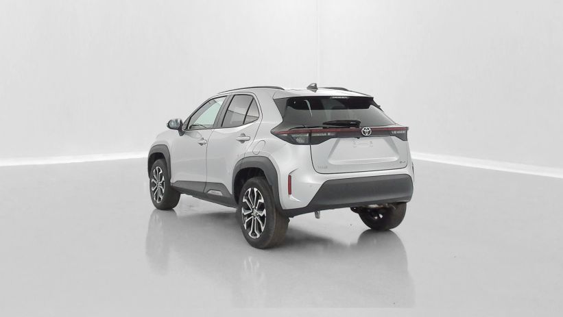 Aperçu du véhicule : 1.5 Hybride 130h Design e-CVT