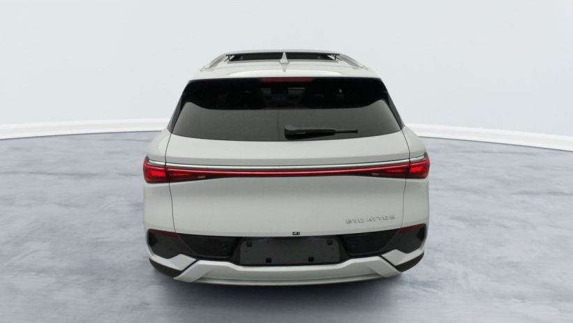 Aperçu du véhicule : 60 5 kWh 204 ch Design