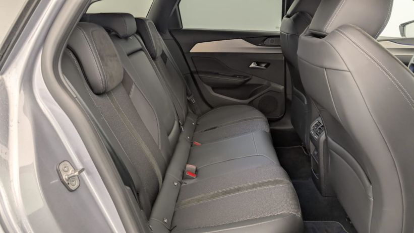 Aperçu du véhicule : PHEV 225 e-EAT8 GT