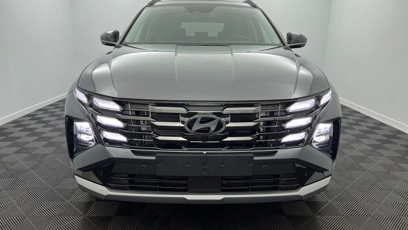 Aperçu du véhicule : 1.6 T-GDI 239 Hybrid BVA6 Executive Ecotronic Gray avec 1680€ d'équipements inclus