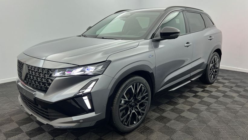 Aperçu du véhicule : full hybrid E-Tech 200 ch Esprit Alpine Gris Schiste - Toit Noir Etoilé avec 4000€ d'équipements inclus