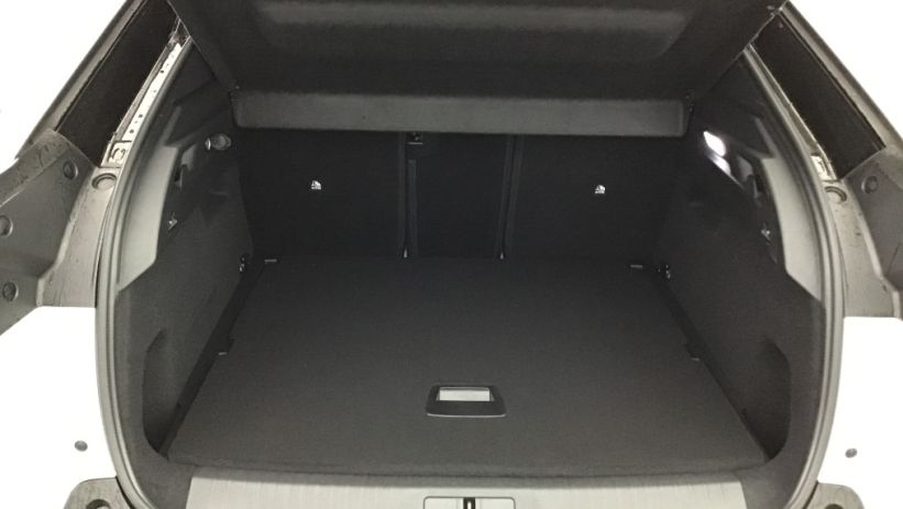 Aperçu du véhicule : 3008 Hybrid 145 e-DCS6 GT