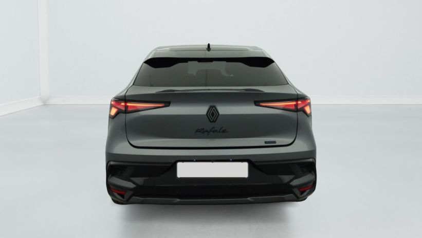 Aperçu du véhicule : hyper hybrid E-Tech 4x4 300 esprit Alpine