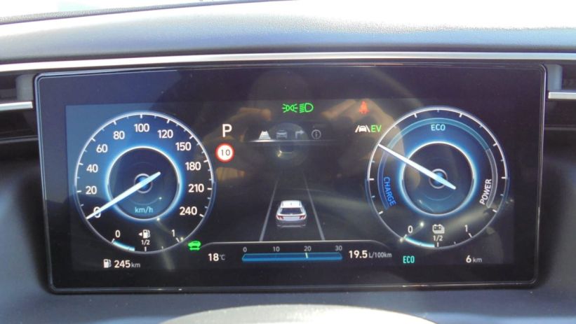 Aperçu du véhicule : Tucson 1.6 T-GDI 230 Hybrid BVA6 Executive