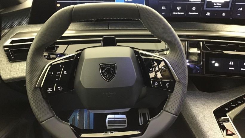 Aperçu du véhicule : Phase 4 Gt 1.2 HYBRID 145