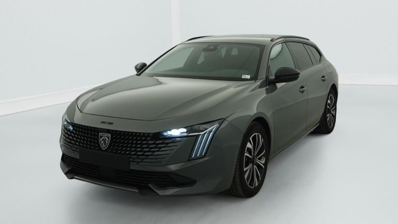 Aperçu du véhicule : Hybrid 225 e-EAT8 Allure