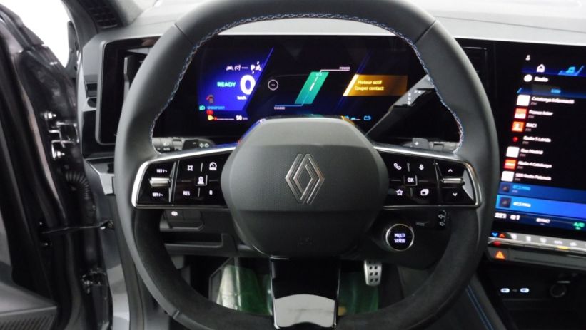 Aperçu du véhicule : 1.2 E-TECH FULL HYBRID 200CH ESPRIT ALPINE 7 PLACES - 25