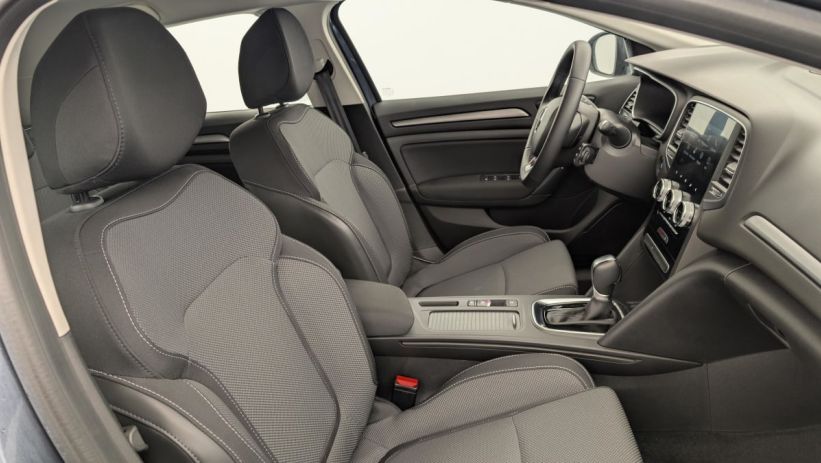 Aperçu du véhicule : E-Tech plug-in hybrid 160 Evolution