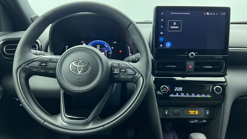 Aperçu du véhicule : Hybride 130ch 2WD Design Gris Atlas avec 2100€ d'équipements inclus