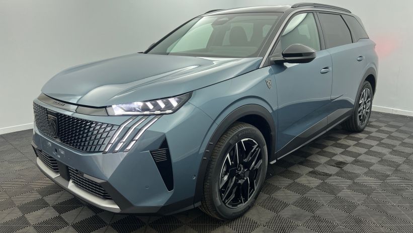 Aperçu du véhicule : Nouveau Hybrid 145 e-DCS6 GT Bleu Ingaro avec 2550€ d'équipements inclus