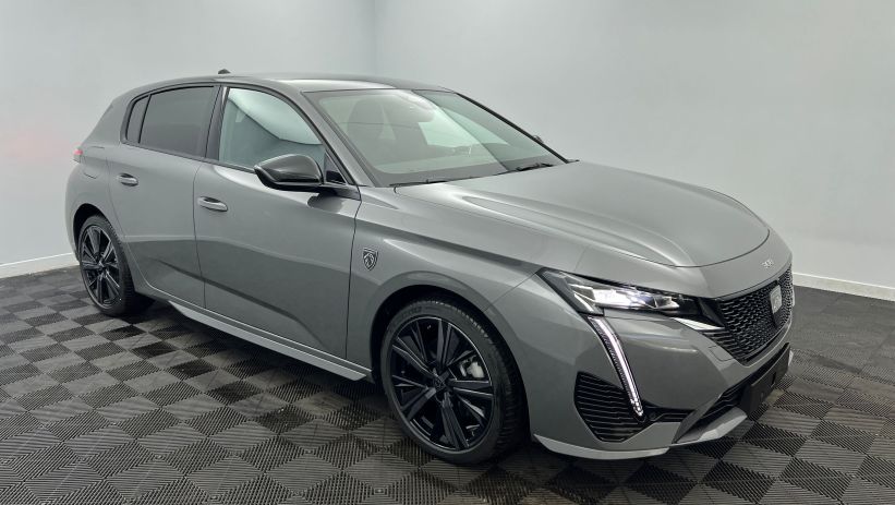 Aperçu du véhicule : BlueHDi 130ch S&S EAT8 GT Gris Sélénium avec 2350€ d'équipements inclus