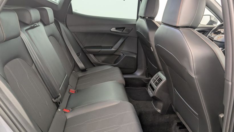 Aperçu du véhicule : 1.4 e-HYBRID 204 ch DSG6 Business Edition