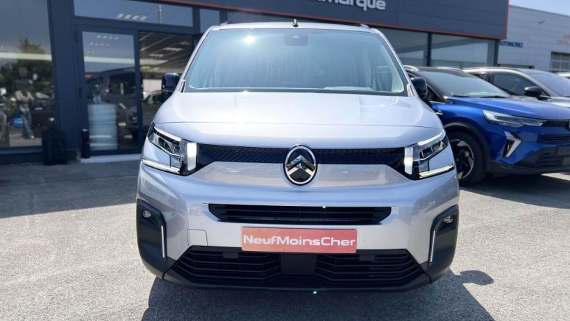 Aperçu du véhicule : MAX VP M 1.5 BLUEHDI 130CV EAT8 + ADML+ PACK HIVER + NEUF 0KM