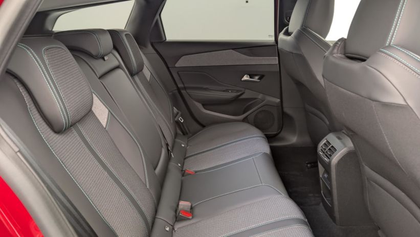 Aperçu du véhicule : Hybrid 145 e-DCS6 Allure