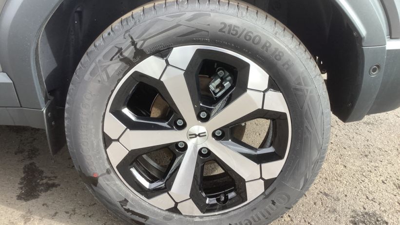 Aperçu du véhicule : DUSTER Hybrid 140 Journey