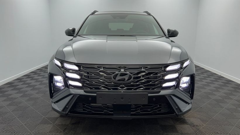 Aperçu du véhicule : 1.6 T-GDI 239 Hybrid BVA6 Executive Ecotronic Gray avec 1680€ d'équipements inclus