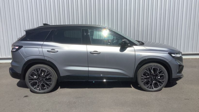 Aperçu du véhicule : AUSTRAL full hybrid E-Tech 200 ch Esprit Alpine