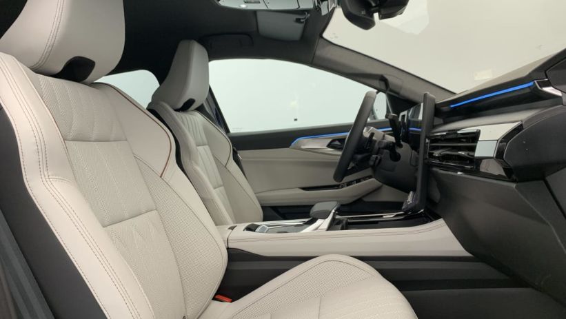 Aperçu du véhicule : Espace full hybrid E-Tech 200 ch 7pl Iconic