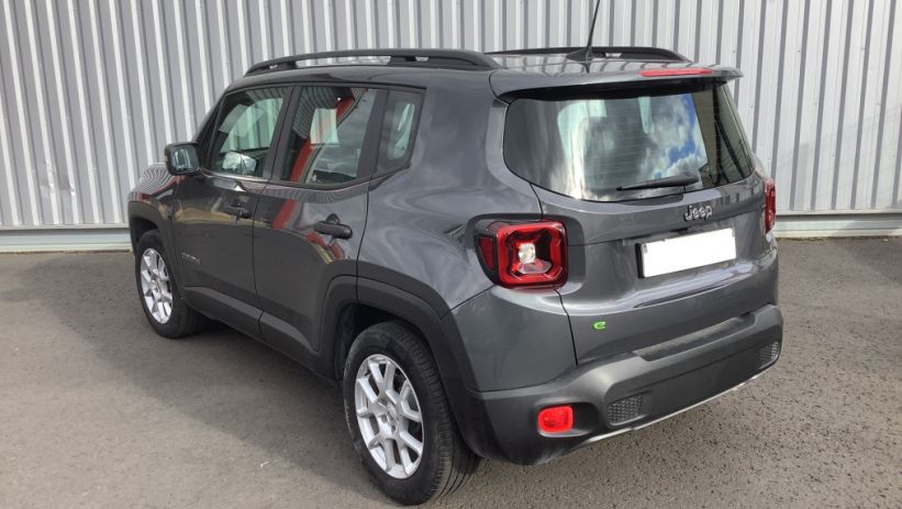 Aperçu du véhicule : RENEGADE 1.5 Turbo T4 130 ch BVR7 e-Hybrid Altitude
