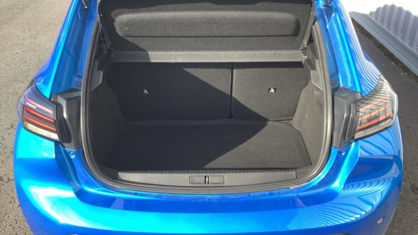 Aperçu du véhicule : 208 100 S&S BVM6 Allure