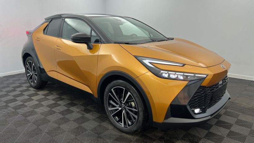 Aperçu du véhicule : Hybride Rechargeable 225 Collection Premiere Jaune Sulfure métallisé - Toit et arrière Noir