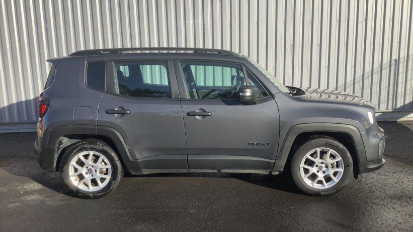 Aperçu du véhicule : RENEGADE 1.5 Turbo T4 130 ch BVR7 e-Hybrid Altitude