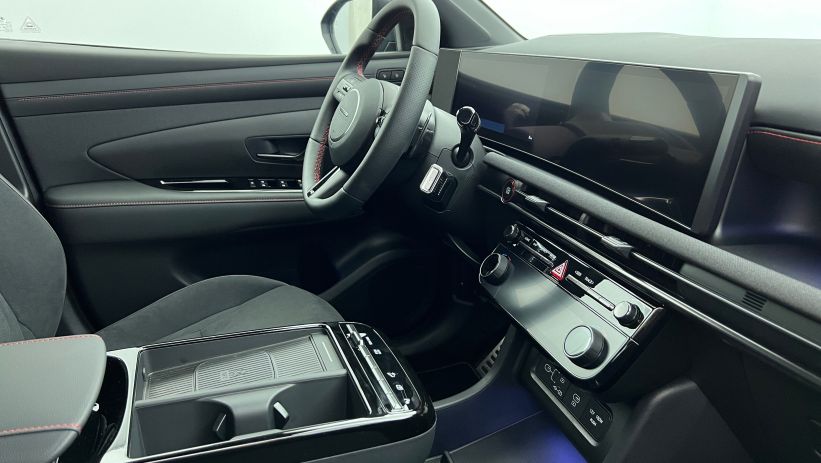 Aperçu du véhicule : Nouveau 1.6 T-GDI 215 Hybrid BVA6 N Line Executive Abyss Black avec 1680€ d'équipements inclus