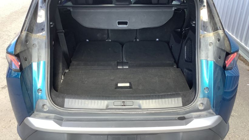 Aperçu du véhicule : 5008 Hybrid 145 ch e-DCS6 GT