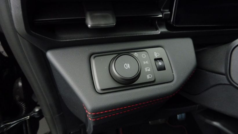 Aperçu du véhicule : 1.0 ECOBOOST HYBRID 125CH ST LINE S&S POWERSHIFT