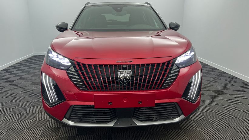 Aperçu du véhicule : Hybrid 145 e-DCS6 GT Rouge Elixir avec 3620€ d'équipements inclus