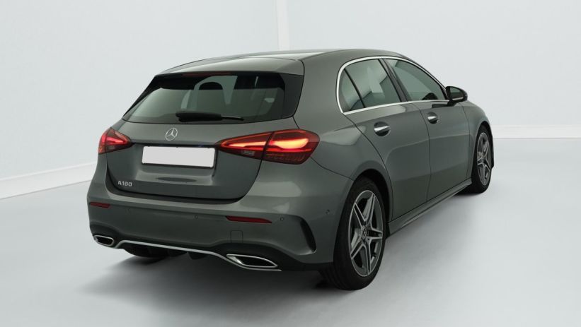 Aperçu du véhicule : 180 7G-DCT AMG LINE