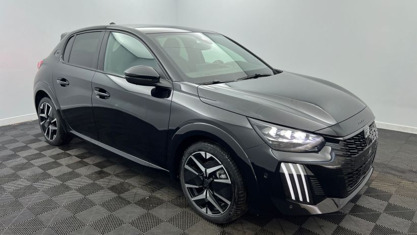 Aperçu du véhicule : Nouvelle Hybrid 145 e-DCS6 GT Noir Perla Nera avec 3100€ d'équipements inclus