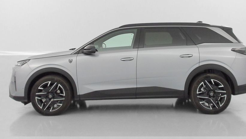 Aperçu du véhicule : III 1.2 Hybrid 145ch GT e-DCS6