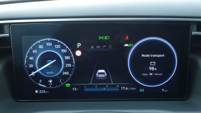 Aperçu du véhicule : Tucson 1.6 T-GDI 230 Hybrid BVA6 Executive