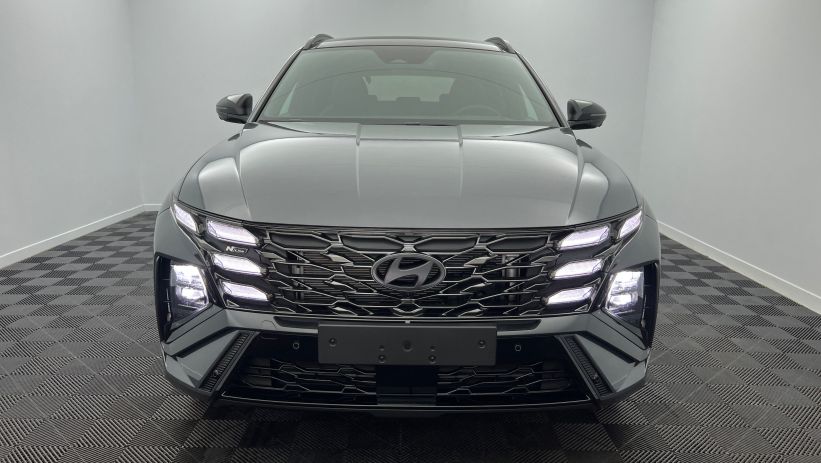 Aperçu du véhicule : 1.6 T-GDI 239 Hybrid BVA6 N Line Executive Ecotronic Gray avec 1450€ d'équipements inclus