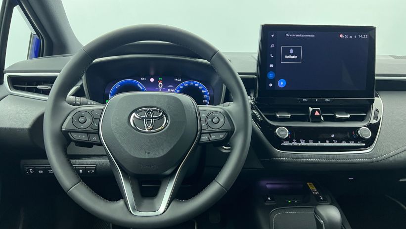 Aperçu du véhicule : Hybride 178ch Design Bleu Genièvre avec 2490€ d'équipements inclus