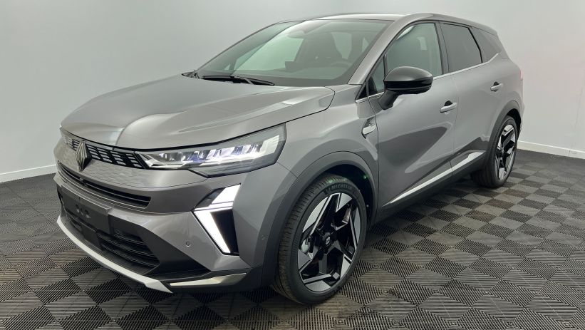 Aperçu du véhicule : E-Tech full hybrid 145 Iconic Gris Cassiopée avec 1000€ d'équipements inclus
