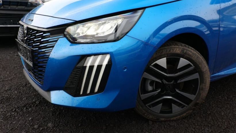 Aperçu du véhicule : Hybrid 145 e-DCS6 Allure