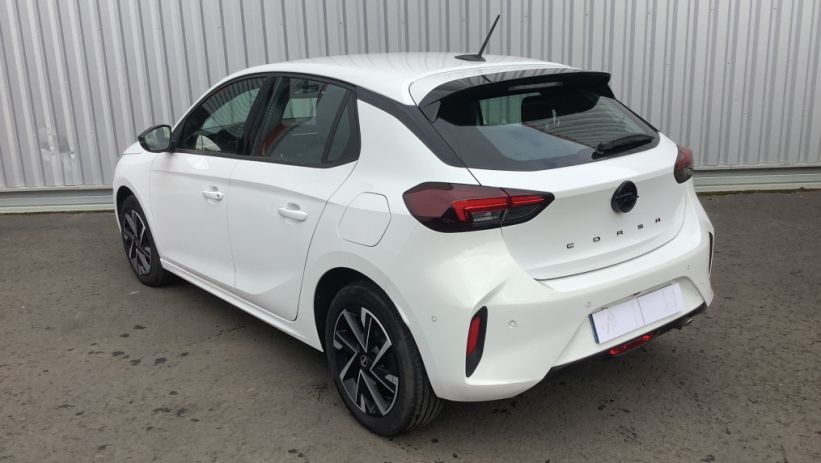 Aperçu du véhicule : CORSA 1.2 Turbo 100 ch BVM6 GS