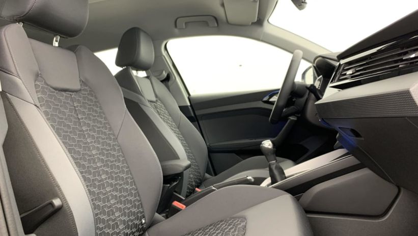 Aperçu du véhicule : 30 TFSI 116 ch BVM6 Design