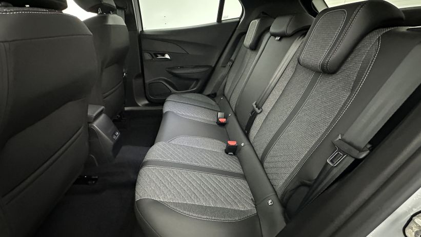 Aperçu du véhicule :  II 1.2 Hybrid 145ch Allure e-DCS6