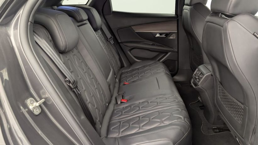 Aperçu du véhicule : Hybrid4 300 e-EAT8 GT Pack