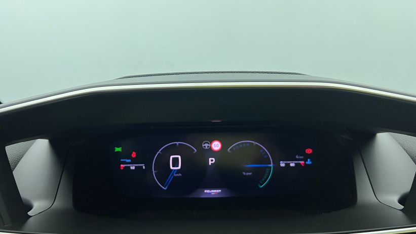 Aperçu du véhicule : Nouvelle Hybrid 145 e-DCS6 GT Noir Perla Nera avec 3750€ d'équipements inclus